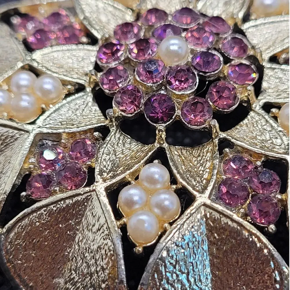 Dreamy 1960s Floral Starburst Brooch Gold Tone Purple Rhinestone‎ Pearl Glow